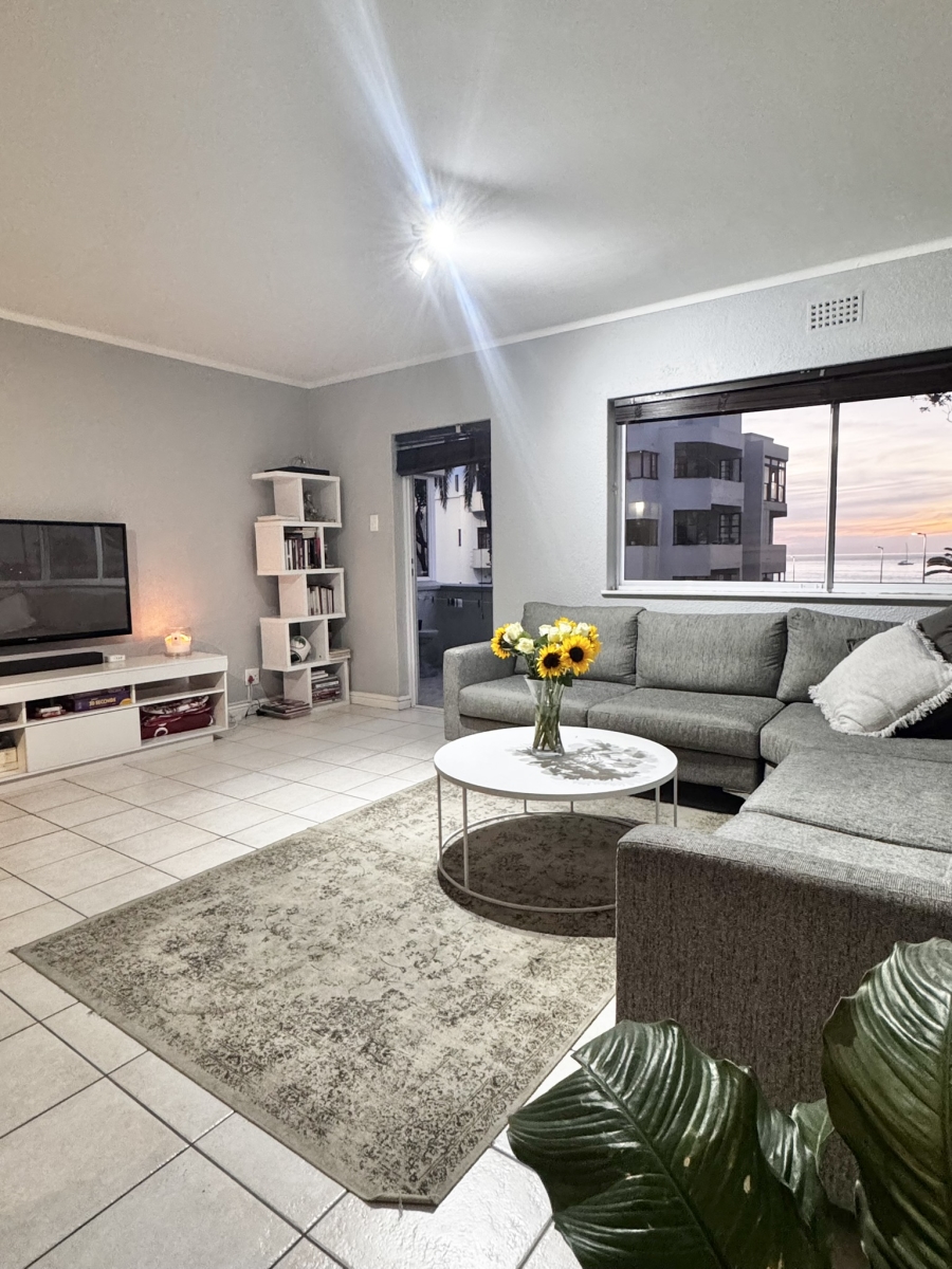 3 Bedroom Property for Sale in Sea Point Western Cape